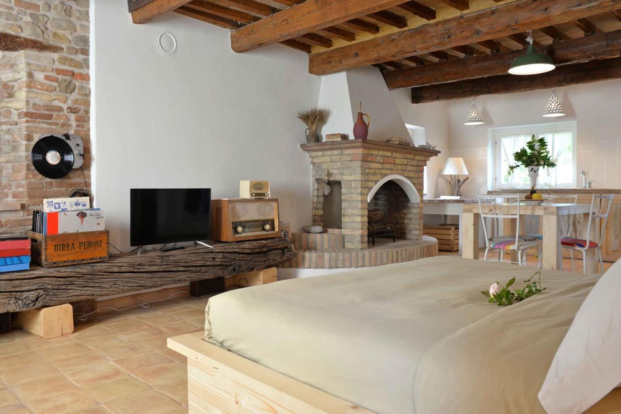 Castello Di Granarola - Dimora Storica, Suites E Appartamenti Gradara Exteriér fotografie
